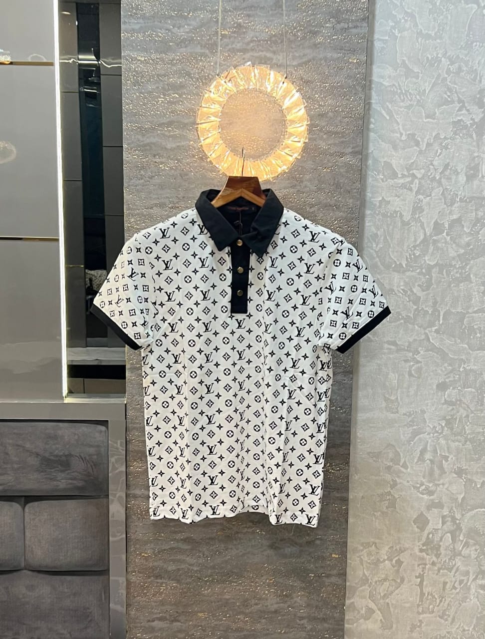 LOUIS VUITTON BRANDED T- SHIRTS ON SALE 