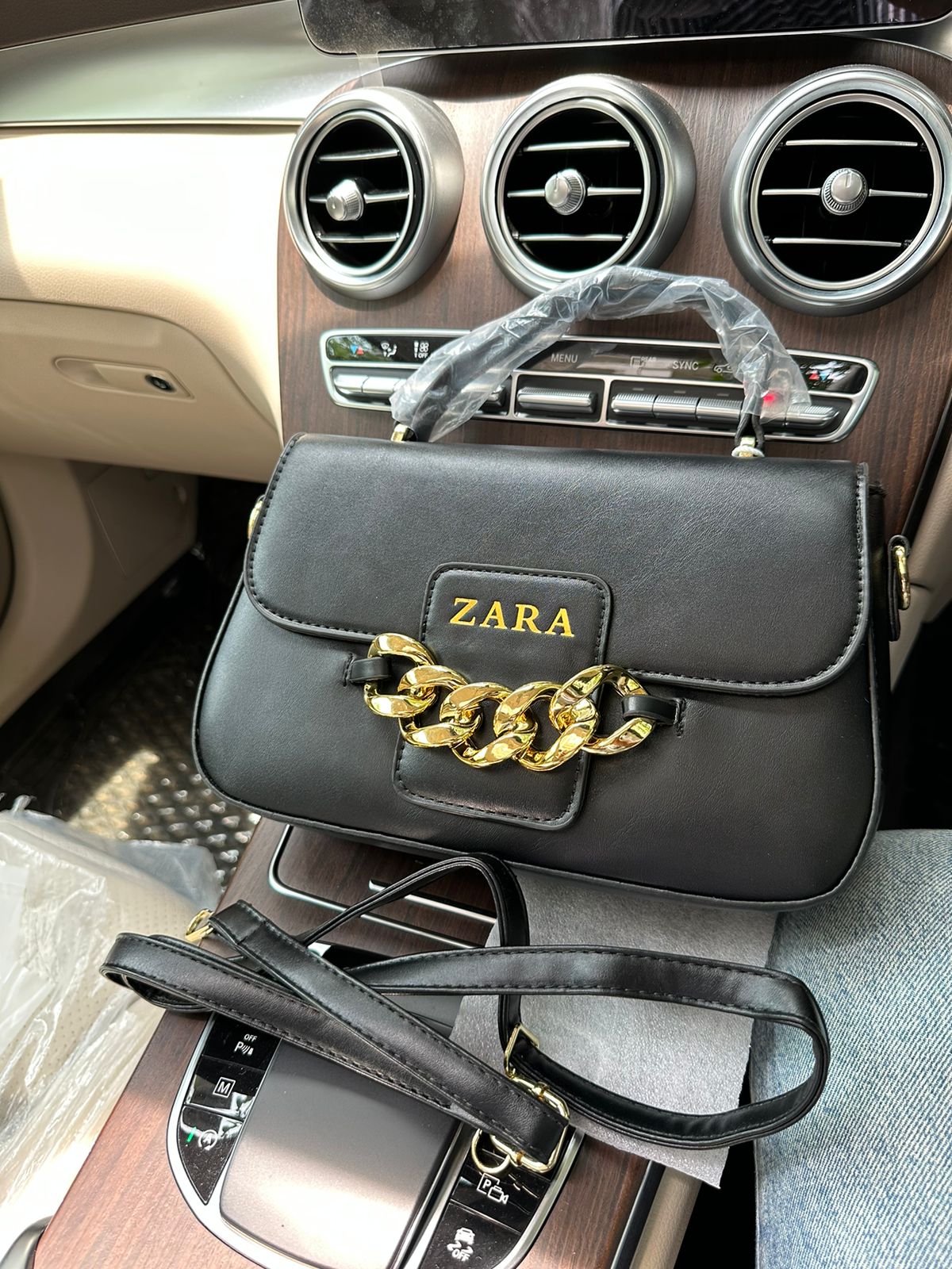 Zara Saddle Bag - Black – Arlington Milne