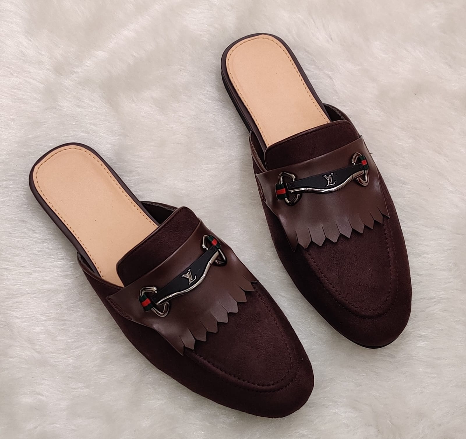Quality Louis Vuitton Designers Men's Brown Leather Slippers. in