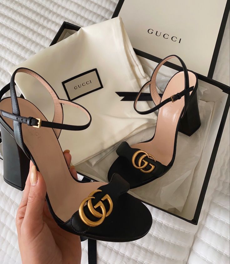 Crystal-embellished satin sandals in beige - Gucci | Mytheresa
