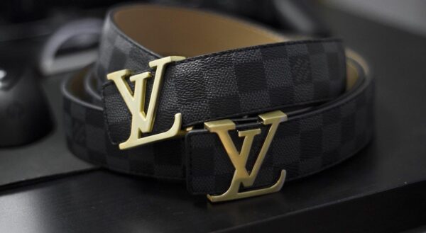 Louis Vuitton Formal First Copy Belt with a 40mm Leather Strap - Image 3