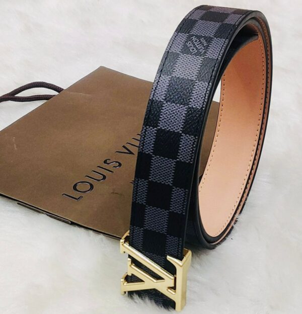 Louis Vuitton Formal First Copy Belt with a 40mm Leather Strap - Image 8