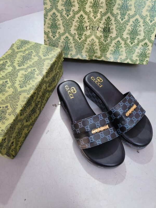 Gucci Casual & Stylish Flats For Women