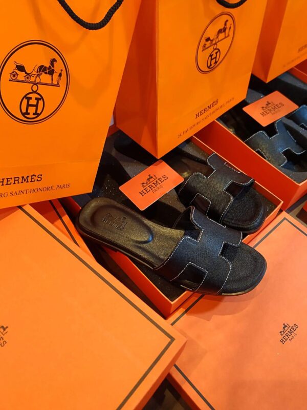 Hermes Casual & Stylish Flats For Women - Image 2