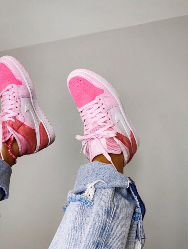 AIR JORDAN RETRO 1 FIRST COPY DIGITAL PINK SHOES FOR WOMEN - Image 4