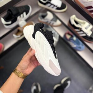 FIRST COPY ADIDAS ORIGINALS OZELIA WHITE BLACK SHOES FOR MEN