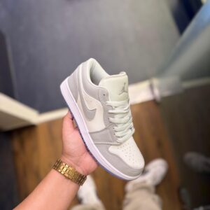 FIRST COPY AIR JORDANS RETRO 1 WOLF GREY