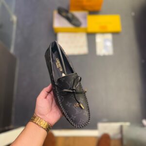 FIRST COPY LOUIS VUITTON MOCCASIN WHITE