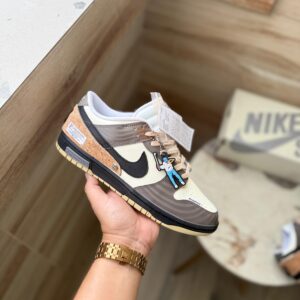 FIRST COPY NIKE SB DUNK PANDAPRANK 2025