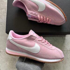 FIRST COPY Nike cortez Shoes For Girls