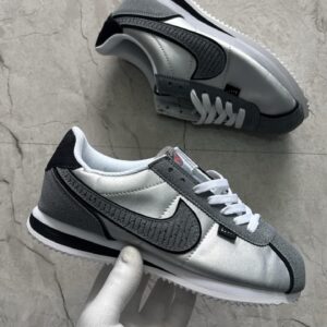 FIRST COPY Nike cortez petals shoes for girls