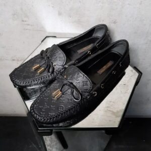 FIRST COPY LOUIS VUITTON MOCCASIN WHITE