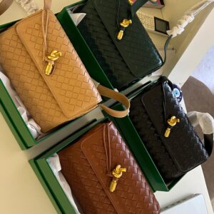 FIRST COPY BOTTEGA VENETA SHOULDER BAG