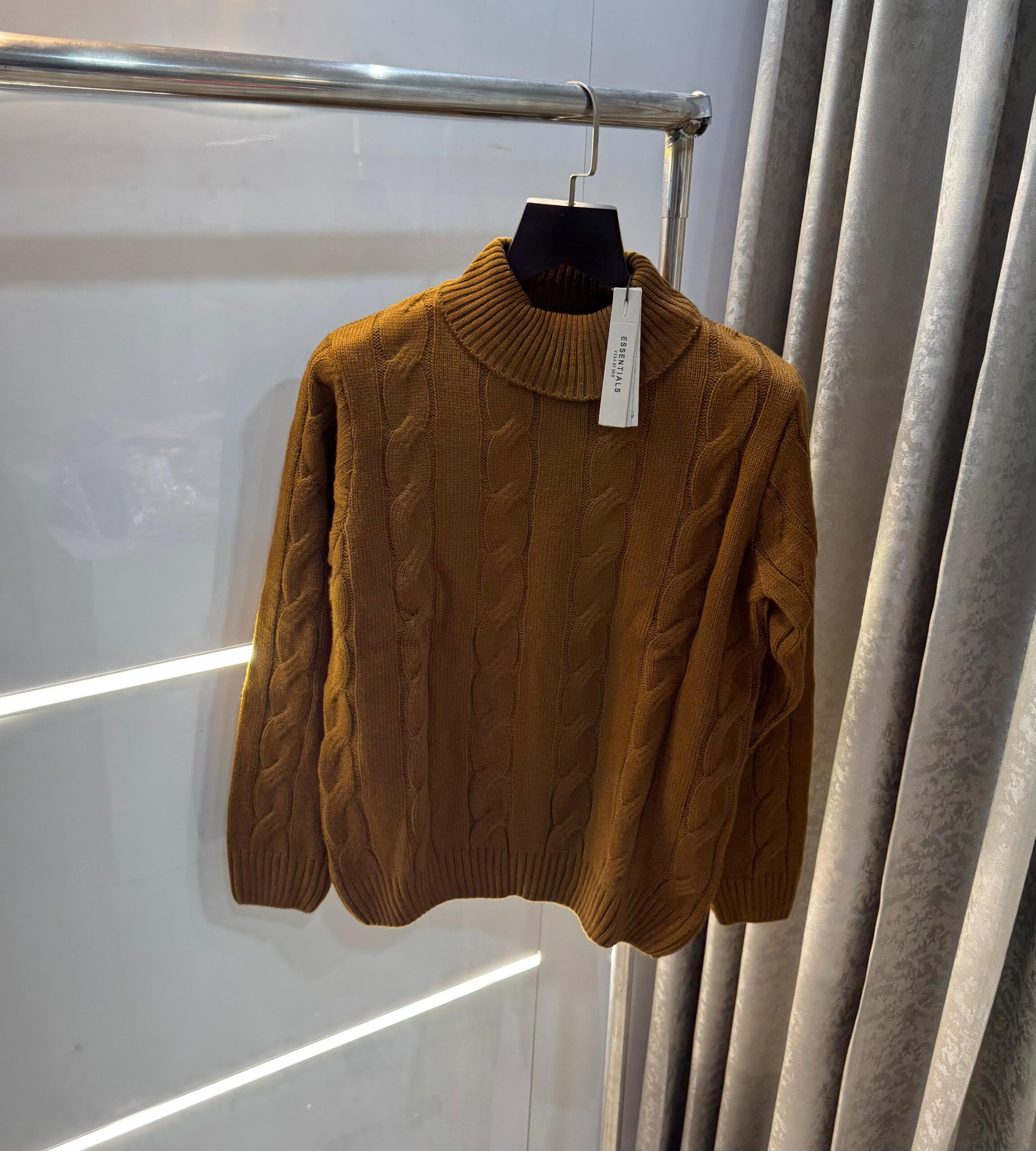 FIRST COPY ESSENTIALS IMPORTED PREMIUM PULL OVER - Image 2