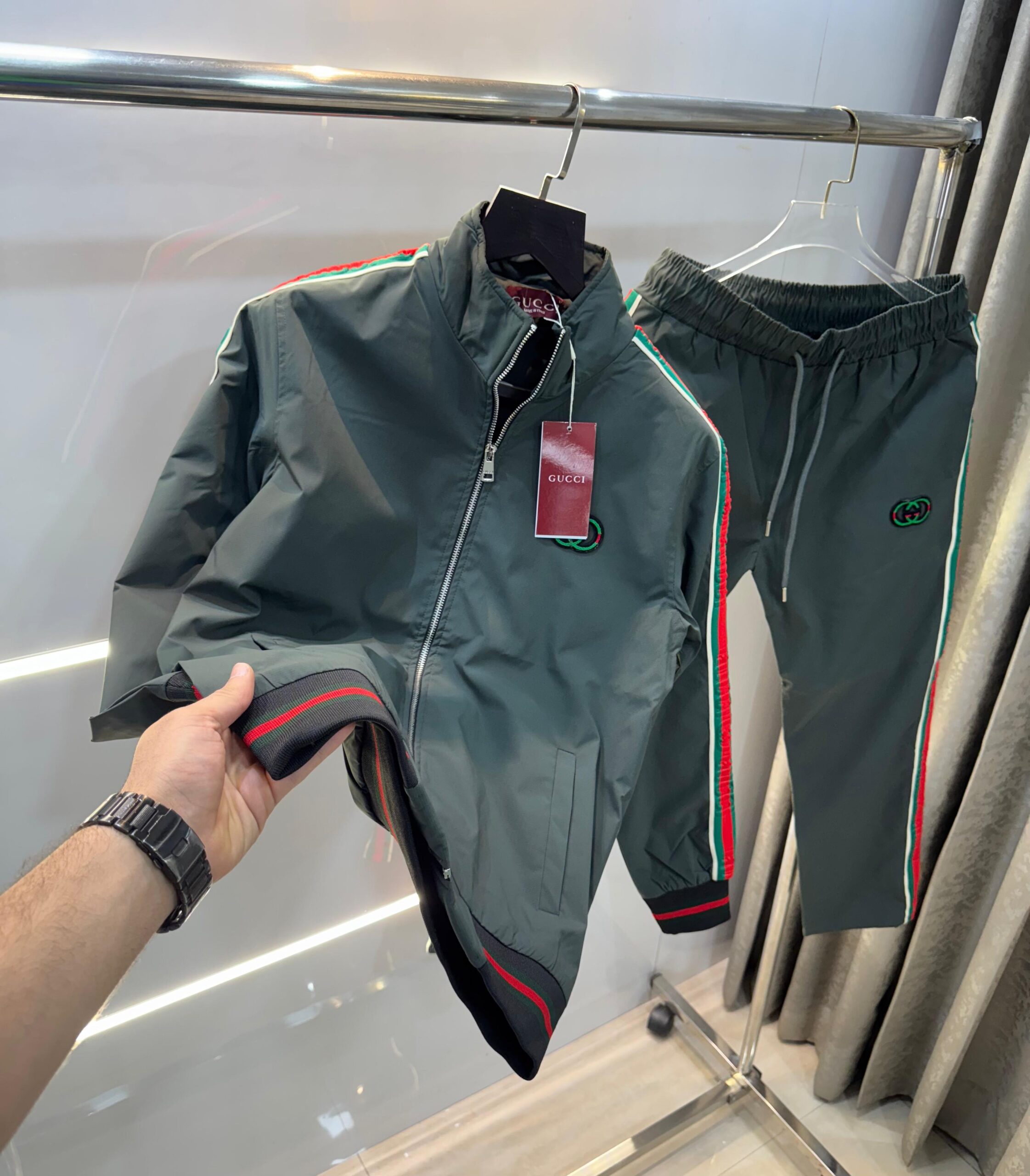 FIRST COPY GUCCI PREMIUM TRACKSUITS - Image 2