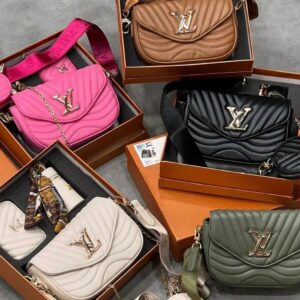 FIRST COPY LOUIS VUITTON BLACK PREMIUM GIFT SET BAG