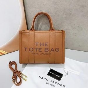 FIRST COPY Marc Jacobs Medium The Tote Bag