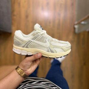 FIRST COPY NIKE ZOOM VOMERO PLATINUM FOR MEN